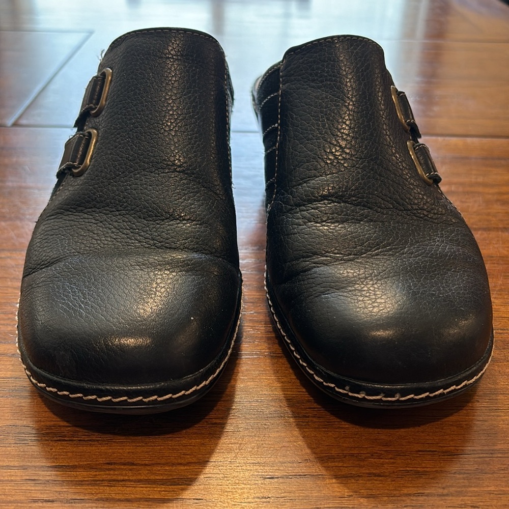 Softspots Leather Clogs - Picture 2 of 14